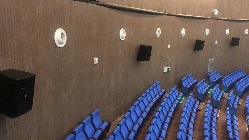 剧院音响设备的安装位置