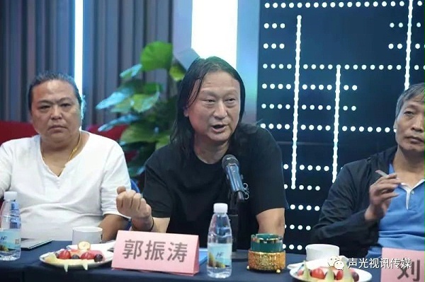 ZOBO董事长张新峰作为声光视讯行业联盟代表赴豫芒温暖灾区，传递爱心