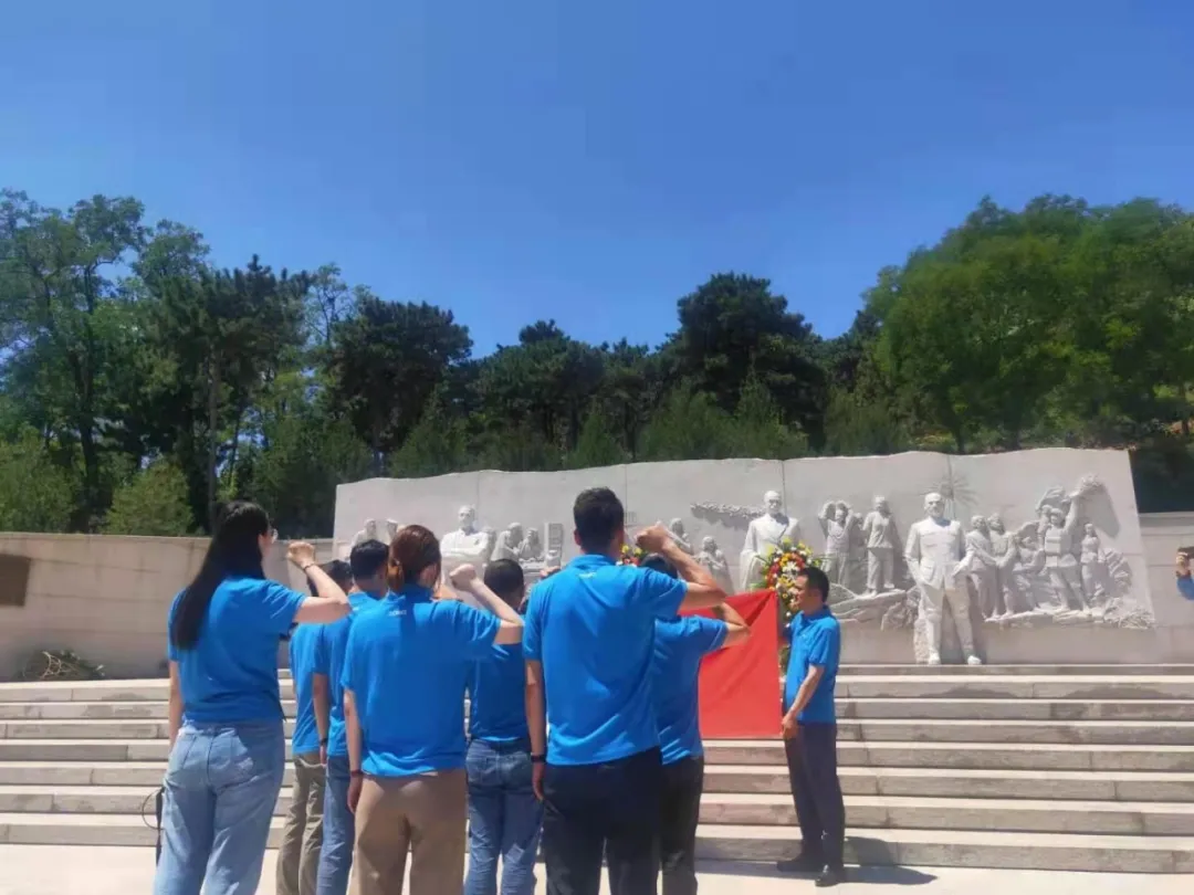 “缅怀先烈 传承初心”—ZOBO卓邦党支部参观无名英雄纪念碑活动